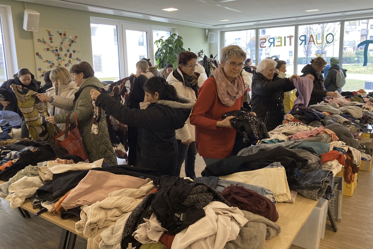 Kleiderbörse der NHAG im Quartierstreff wird zur Tradition
